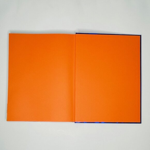 Hardcover Book - Ripley’s Believe It or Not! Book, Download the Weird, Volume 9 - Picture 4 of 8